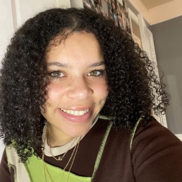 Meet your Posher, Elysia - Picture 1 of 1